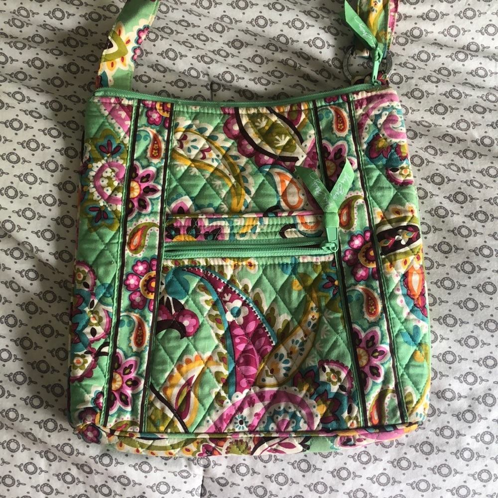barely used vera bradley purse!
